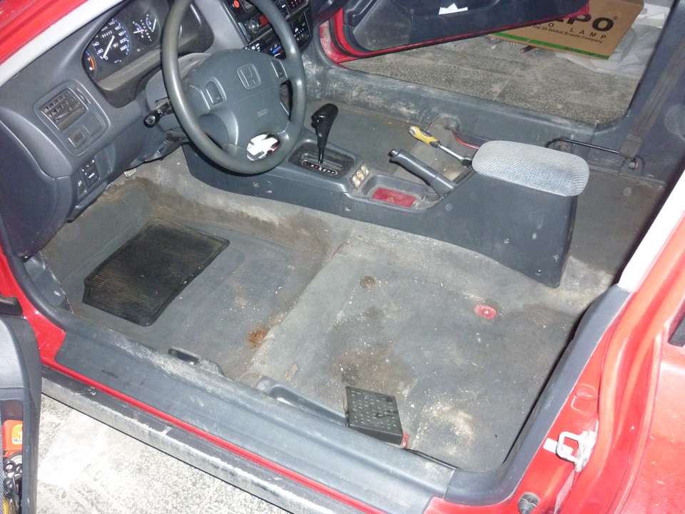 Течет тосол на коврик ваз 2109